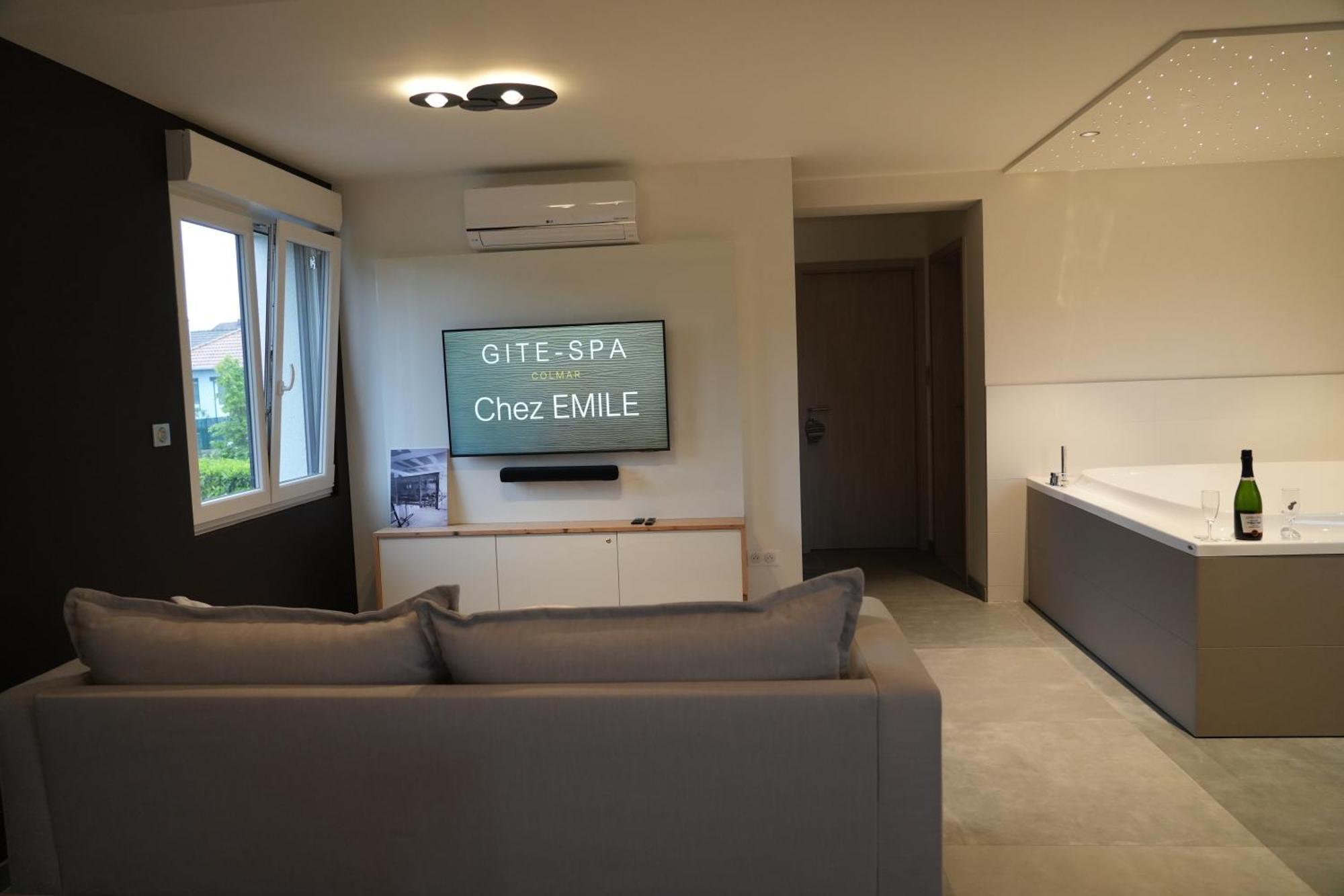 Gite Spa L'Atelier Emile - Spa Privatif - 5 Min Colmar Sainte-Croix-en-Plaine Zimmer foto