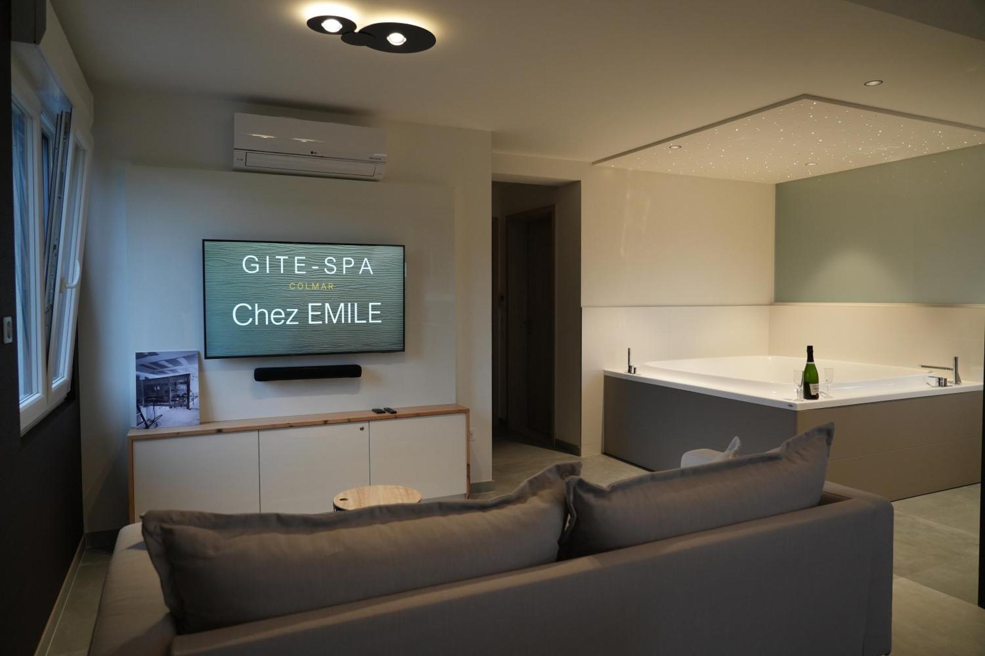 Gite Spa L'Atelier Emile - Spa Privatif - 5 Min Colmar Sainte-Croix-en-Plaine Zimmer foto